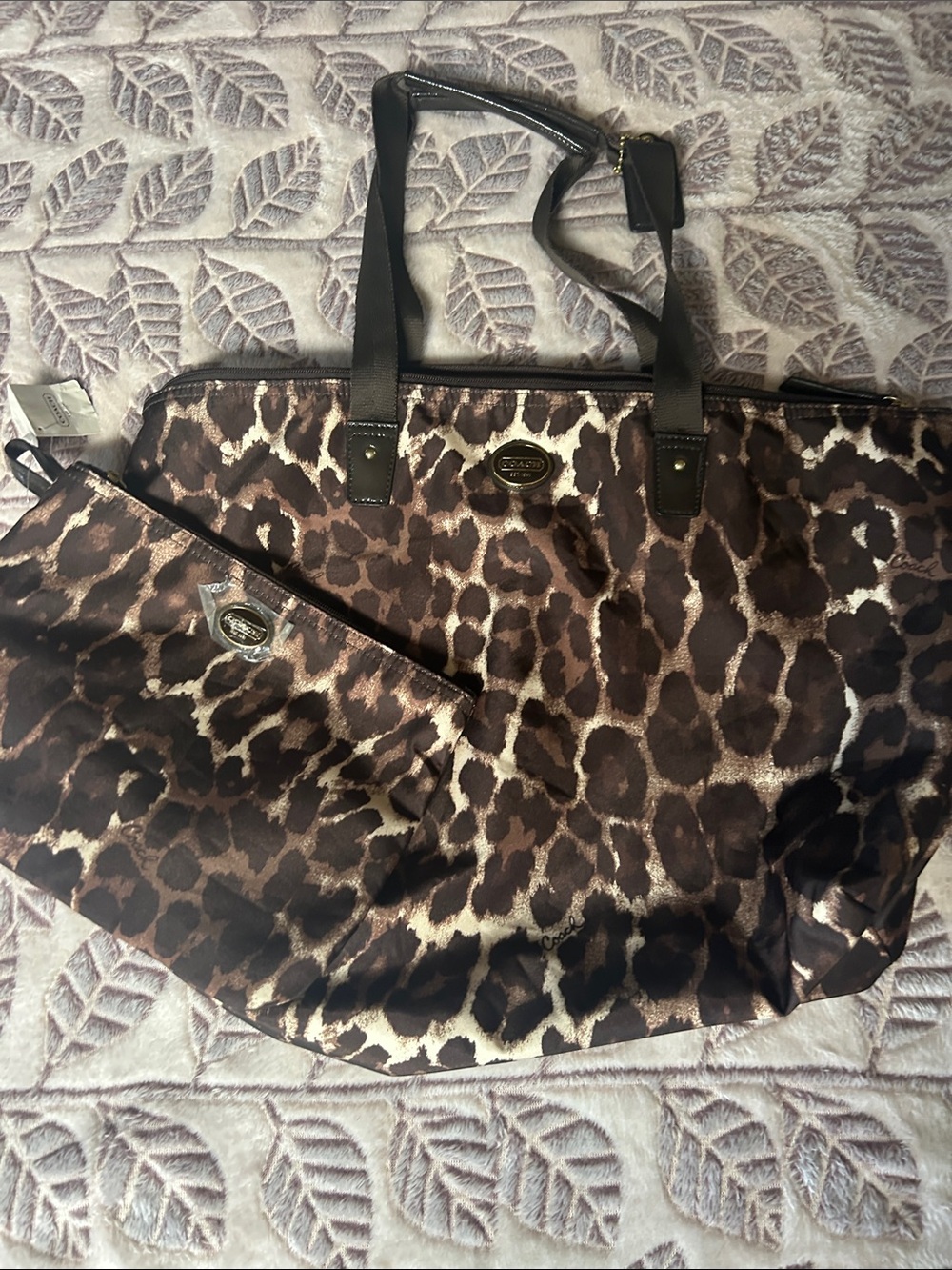 New without tag Coach Brown Leopard-Print Tote with NWTMatching Pouch